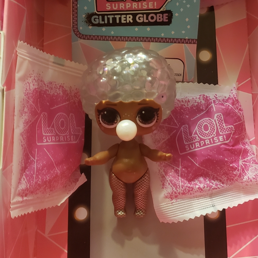 Lol Surprise Bashful QT Winter Disco Globe